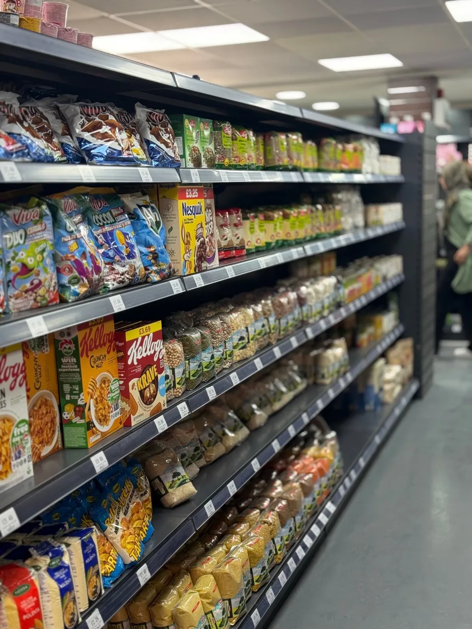 Breakfast cereals and grains